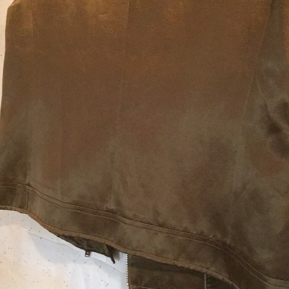 MASSIMO DUTTI WELL TAILORED SATIN MOTO VEST - Picture 8 of 8